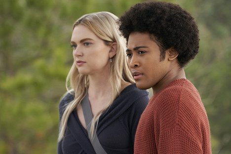 Jenny Boyd, Quincy Fouse - Legacies - Into the Woods - Do filme