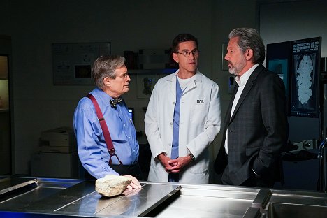 David McCallum, Brian Dietzen, Gary Cole - NCIS - Námorný vyšetrovací úrad - Unearth - Z filmu
