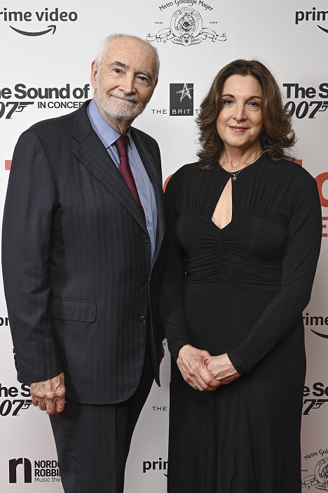The Sound of 007 in concert at The Royal Albert Hall on October 04, 2022 in London, England - Michael G. Wilson, Barbara Broccoli - Zvuk 007 - Z akcí