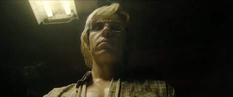 Evan Peters - Monster - Odstawiać Dahmera - Z filmu