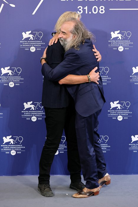 Photocall for the Netflix Film "Blonde" at the 79th Venice International Film Festival on September 08, 2022 in Venice, Italy - Warren Ellis - Blonde - Events