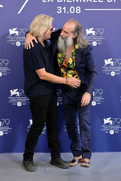 Photocall for the Netflix Film "Blonde" at the 79th Venice International Film Festival on September 08, 2022 in Venice, Italy - Andrew Dominik, Warren Ellis - Blonde - Eventos