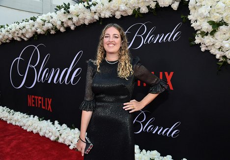 Los Angeles Premiere Of Netflix's "Blonde" on September 13, 2022 in Hollywood, California - Florencia Martin - Blondynka - Z imprez