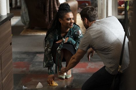Freema Agyeman - Nemocnice New Amsterdam - Laughter and Hope and a Sock in the Eye - Z filmu