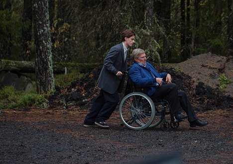 Axel Gehrken Bøyum, Per Frisch - Headhunters - Ikke en by for gamle menn - Photos