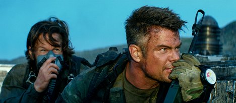 Mark Wahlberg, Josh Duhamel - Transformers: Poslední rytíř - Z filmu