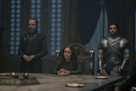 Rhys Ifans, Olivia Cooke, Fabien Frankel - La casa del dragón - El consejo verde - De la película