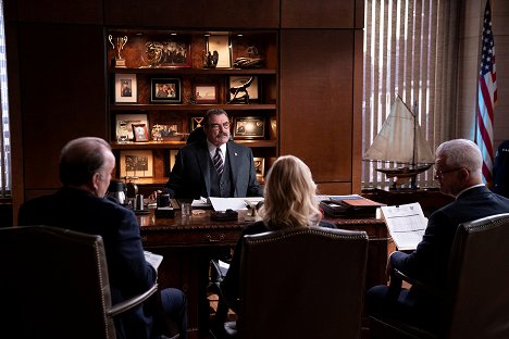 Tom Selleck - Blue Bloods - Crime Scene New York - The New Normal - Photos