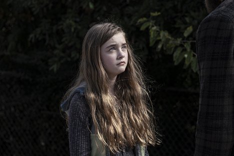 Anabelle Holloway - The Walking Dead - A New Deal - Photos