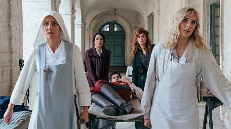 Julie De Bona, Sofia Essaïdi, Audrey Fleurot, Camille Lou - Les Combattantes - Film