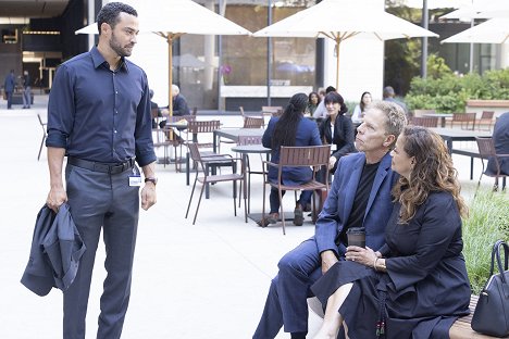 Jesse Williams, Greg Germann, Debbie Allen - Chirurgové - Až dorazím na hranice - Z filmu