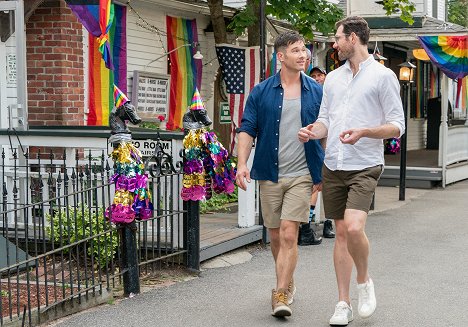 Luke Macfarlane, Billy Eichner - Bros - Photos