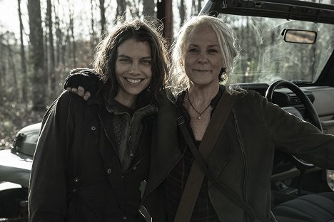 Lauren Cohan, Melissa McBride - The Walking Dead - Avant-poste 22 - Tournage