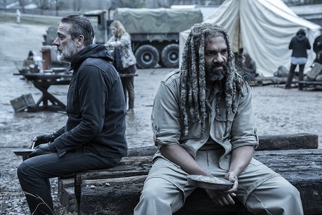 Jeffrey Dean Morgan, Khary Payton - Walking Dead - Outpost 22 - Kuvat elokuvasta