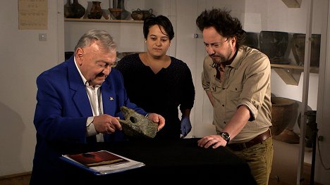 Erich von Däniken, Giorgio A. Tsoukalos - Ancient Aliens - Mysterious Artifacts - Van film