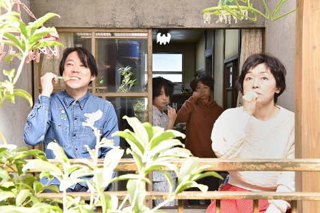 Sadao Abe, Suzu Hirose, Yūko Tanaka, Satomi Kobayashi - Anone - Episode 5 - Photos