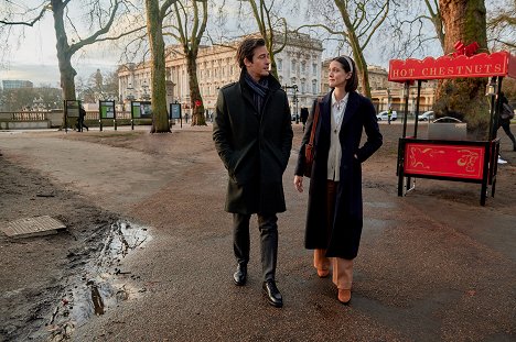 Will Kemp, Sophie Hopkins - Christmas in London - Photos