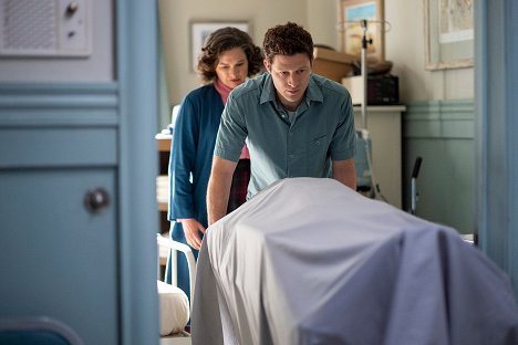 Heather Langenkamp, Zach Gilford - Az éjféli klub - A gonosz szív - Filmfotók