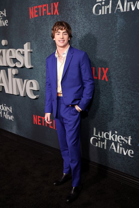 Luckiest Girl Alive NYC Premiere at Paris Theater on September 29, 2022 in New York City - Isaac Kragten - Nejšťastnější holka pod sluncem - Z akcí