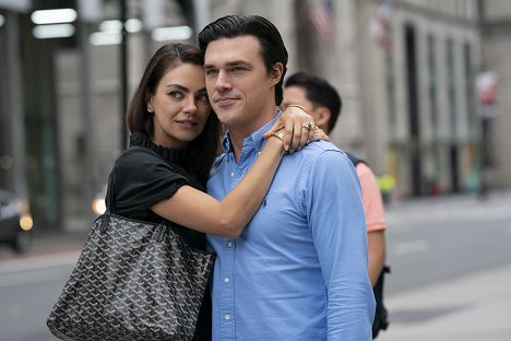 Mila Kunis, Finn Wittrock - Luckiest Girl Alive - De la película