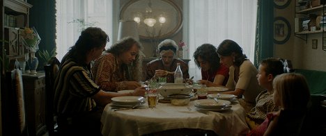 Milán Schruff, Judit Csoma, Renátó Olasz, Vera Sipos - A Király - Episode 1 - Filmfotók