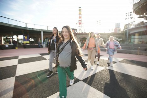 Carla Quílez - La maternal - Photos