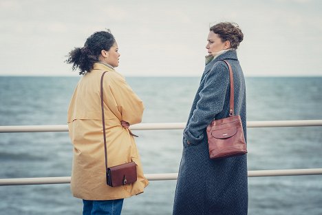 Lydia West, Keeley Hawes - Byl by to hřích - Epizoda 5 - Z filmu