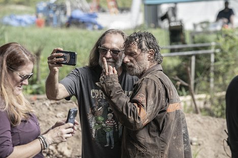 Greg Nicotero, Andrew Lincoln - Los muertos - Rest in Peace - Del rodaje