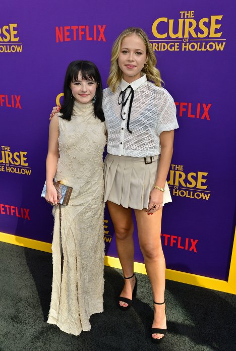 The Curse Of Bridge Hollow Netflix Special Screening In Los Angeles at TUDUM Theater on October 08, 2022 in Hollywood, California - Abi Monterey, Holly J. Barrett - The Curse of Bridge Hollow - Eventos