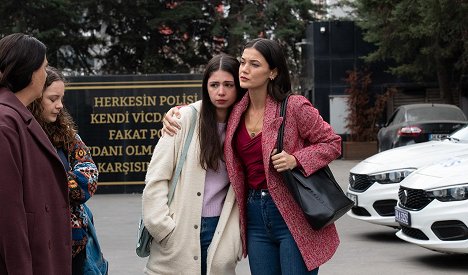 Zeynep Atılgan, Pınar Deniz - Yargı - Episode 10 - Kuvat elokuvasta