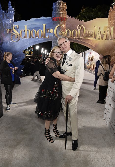 World Premiere Of Netflix's The School For Good And Evil at Regency Village Theatre on October 18, 2022 in Los Angeles, California - Paul Feig - A Escola do Bem e do Mal - De eventos