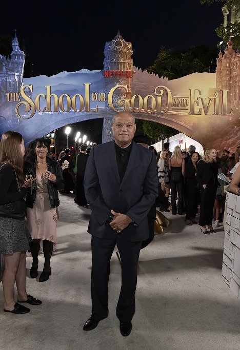 World Premiere Of Netflix's The School For Good And Evil at Regency Village Theatre on October 18, 2022 in Los Angeles, California - Laurence Fishburne - Škola dobra a zla - Z akcí