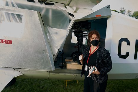 Jennifer Kent - Guillermo del Toro's Cabinet of Curiosities - The Murmuring - Van de set
