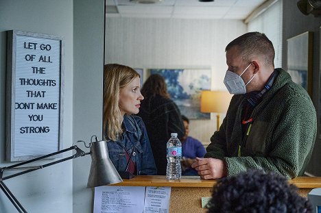 Jessica Chastain, Tobias Lindholm - The Good Nurse - Van de set