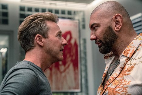 Edward Norton, Dave Bautista - Glass Onion: A Knives Out Mystery - Filmfotos