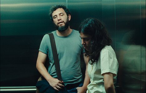 Reynaldo Amien, Daniela Marín Navarro - Tengo sueños eléctricos - Kuvat elokuvasta