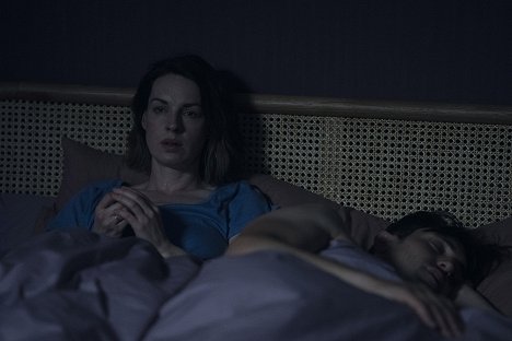 Jessica Raine - The Devil's Hour - 3.33 - Photos