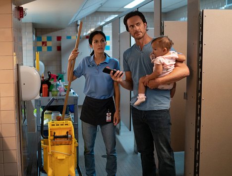 Elodie Yung, Oliver Hudson - The Cleaning Lady - The Lion's Den - Film