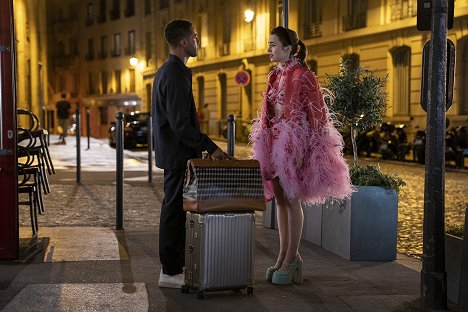 Lily Collins - Emily in Paris - J'ai deux amours - Film