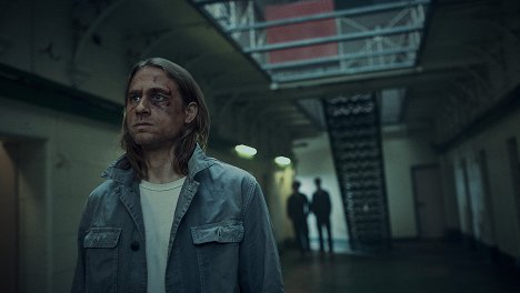 Charlie Hunnam - Shantaram - Episode 6 - Photos