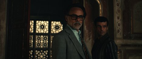 Alexander Siddig, Fayssal Bazzi - Shantaram - Apo Vai Pranah - Film