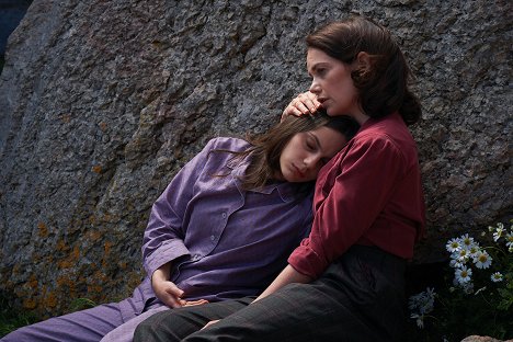 Dafne Keen, Ruth Wilson - Mroczne materie - The Enchanted Sleeper - Z filmu