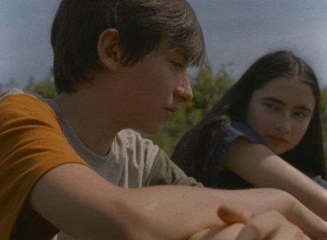 Joseph Engel, Sara Montpetit - Falcon Lake - De la película