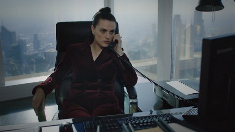 Katie McGrath - Secret Bridesmaids' Business - Episode 2 - De la película