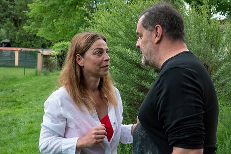 Lucie Zedníčková, Miroslav Etzler - Případ s koncem - De la película