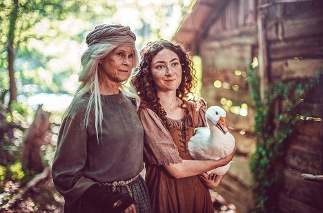 Leslie Malton, Mina Christ - Sechs auf einen Streich: Die Gänseprinzessin - Photos