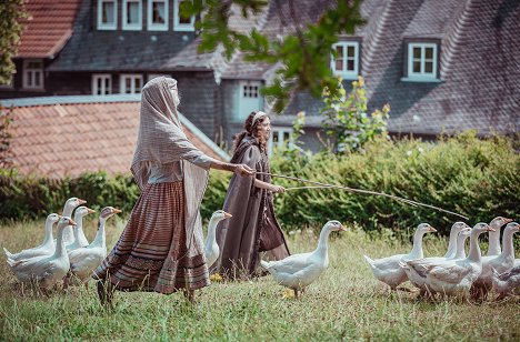 Mina Christ - Sechs auf einen Streich: Die Gänseprinzessin - Van film