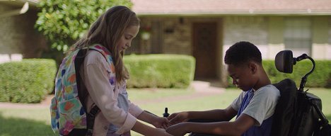 Austyn Johnson, Paul-Mikél Williams - The Girl Who Believes in Miracles - Filmfotos