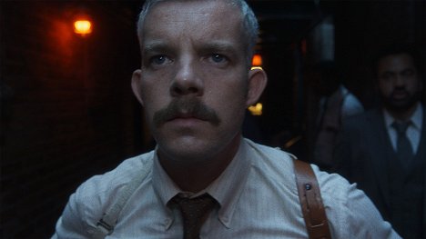 Russell Tovey - American Horror Story - Thank You for Your Service - Z filmu