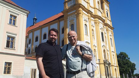 Patrik Ulrich, Ivan Mládek - Perspektiva Ivana Mládka - Van de set